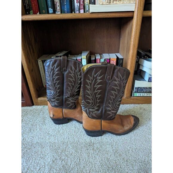 Men’s 8.5D Brown Leather Western Cowboy Boots Pointed Toe Mid Calf Shaft - Picture 1 of 8